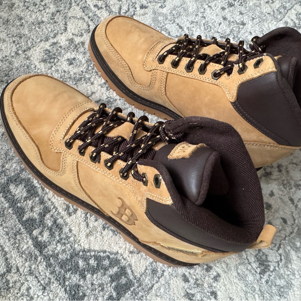 Men’s Reebok MLB Boots - Picture 4 of 6